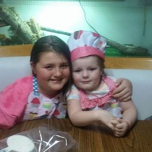 Meet your Posher, Elizabeth